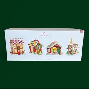 Set of 4 Hallmark Keepsake Gingerbread Village Ornaments 2018 EUC NO MAGIC CORD